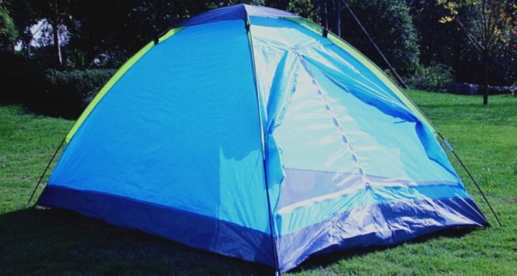 merek tenda camping terjangkau