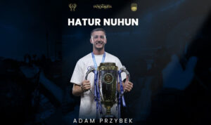00000--Persib pisah jalan dengan Adam Pryzybek